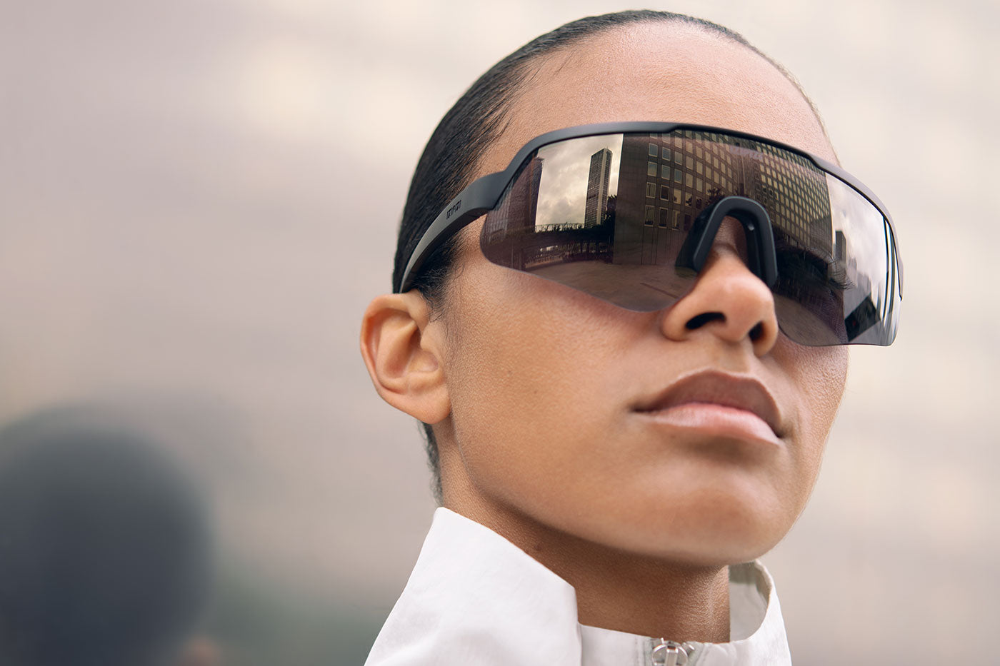 IZIPIZI Flash Sunglasses - Matte Black / Gold Mirror Photochromic