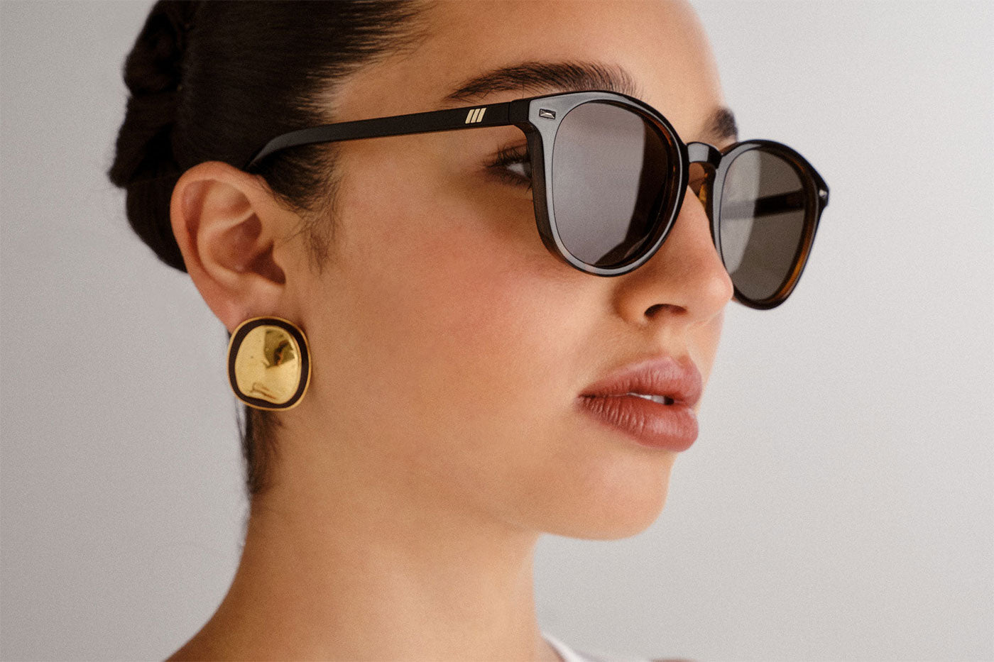 Le Specs Bandwagon Sunglasses - Black Tort / Khaki