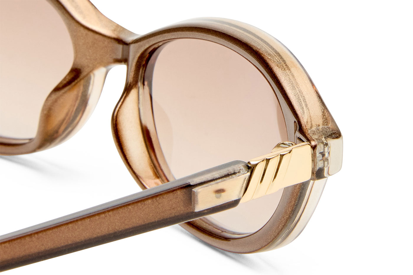 Le Specs Duskfall Sunglasses - Pearl Chocolate / Warm Smoke Grad